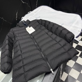 Igesse Steppjacke Schwarz