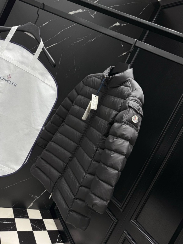 Igesse Steppjacke Schwarz