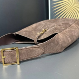 Le 5 à 7 Supple Large Wildleder Taupe 30cm
